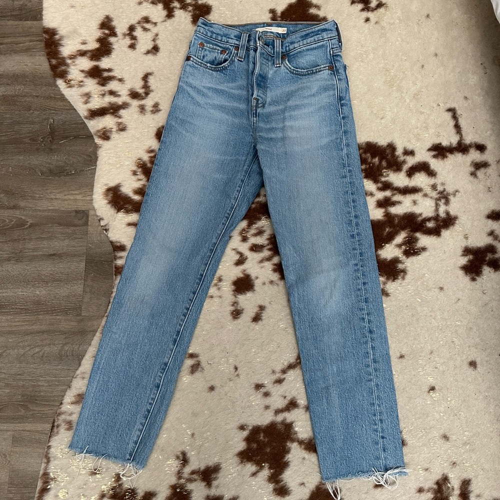 Levi’s Wedgie Fit jeans 23